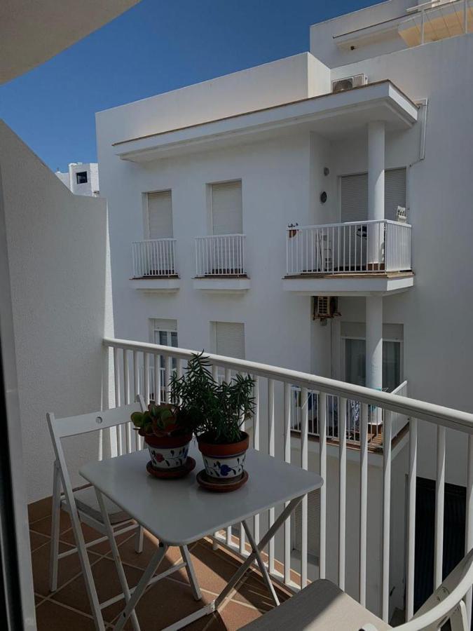 Primera Linea De Playa Paseo Maritimo Conil De La Frontera Esterno foto